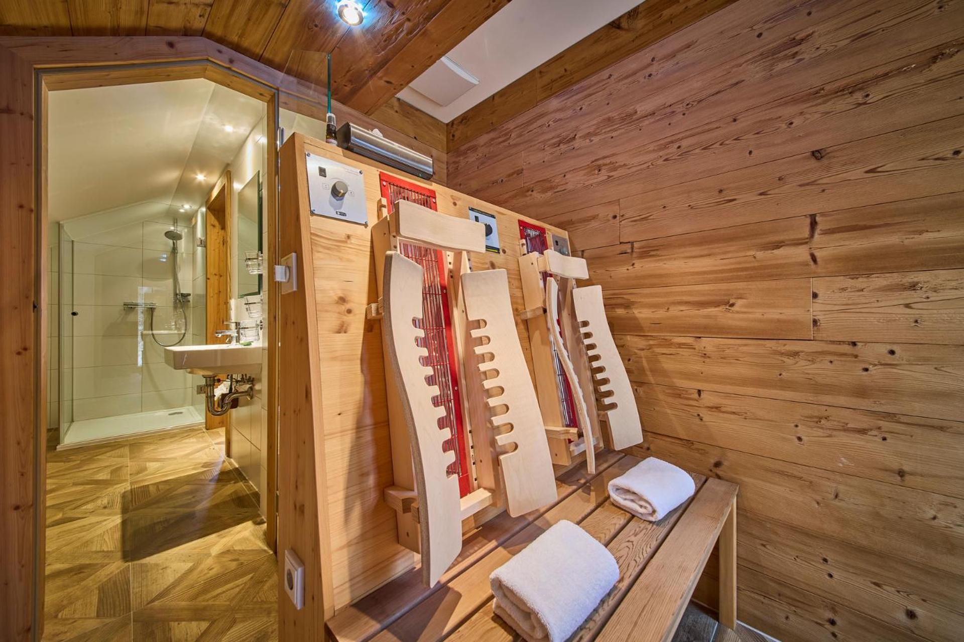Waldharmonie - Chalet & Apartments Bad Goisern Bagian luar foto