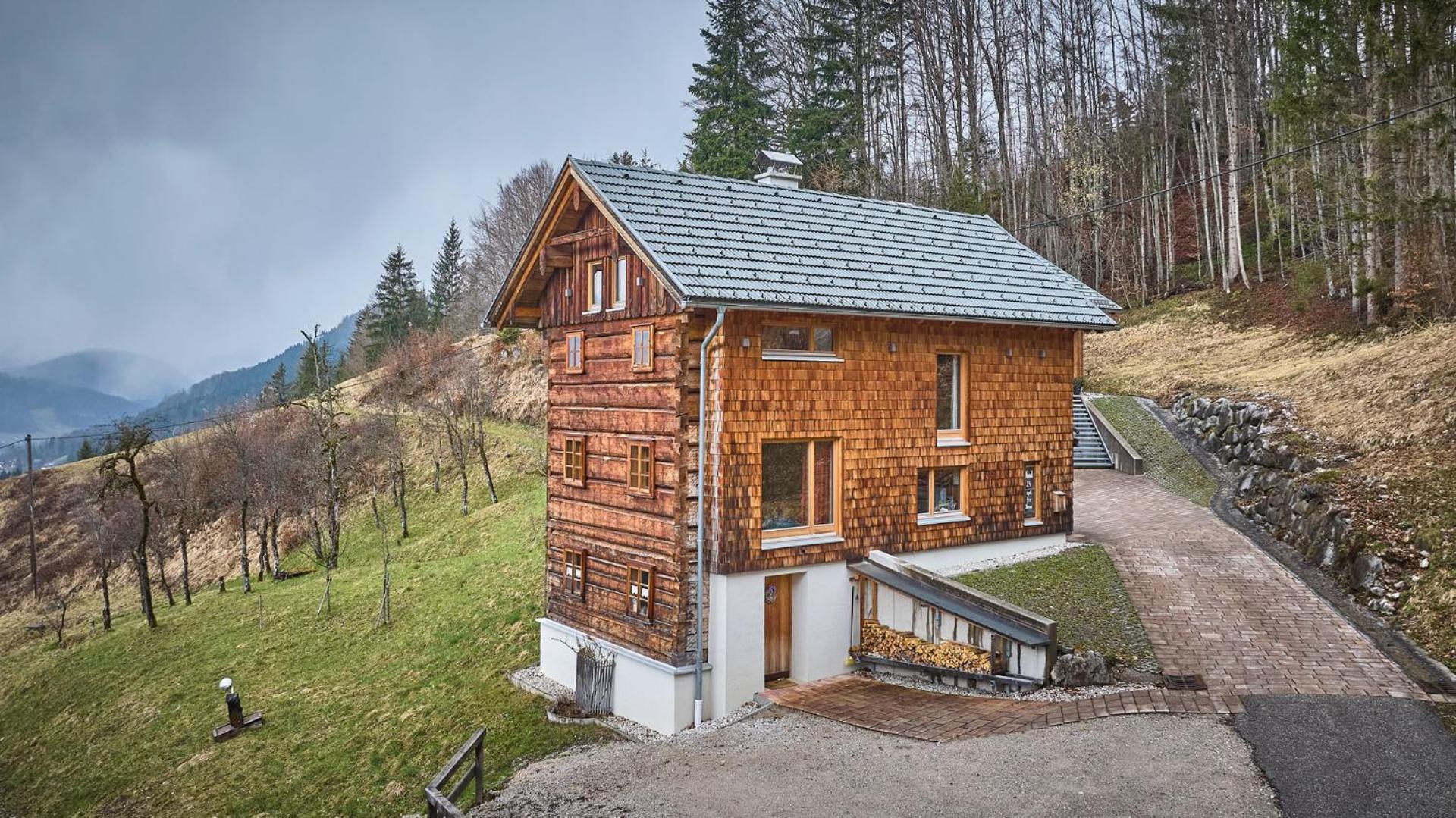Waldharmonie - Chalet & Apartments Bad Goisern Bagian luar foto
