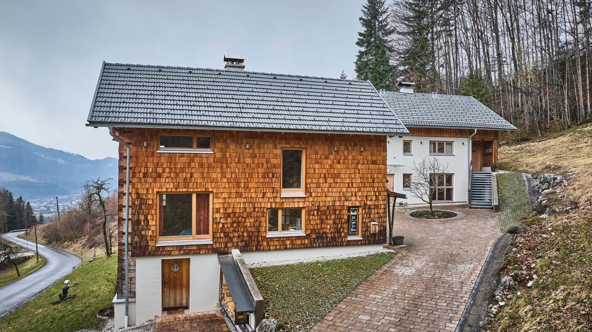 Waldharmonie - Chalet & Apartments Bad Goisern Bagian luar foto